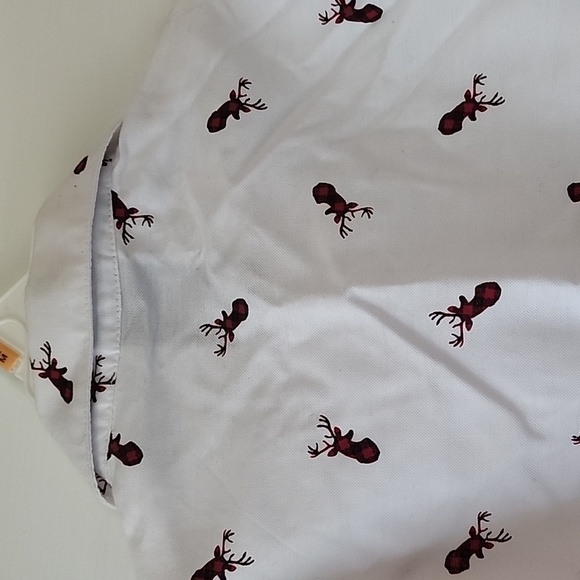 NWOT - Boy's Izod Reindeer/deer Theme Button-down White Shirt in Size 6 - Picture 5 of 9
